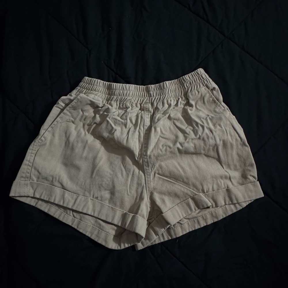 Forever 21 High Waist Beige Shorts